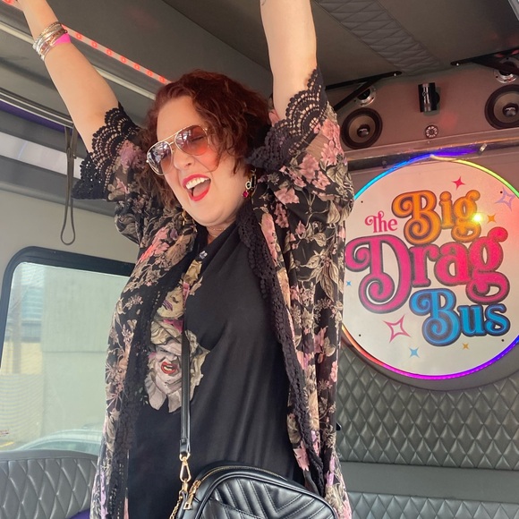 Meet your Posher, Sam - Picture 12 of 13